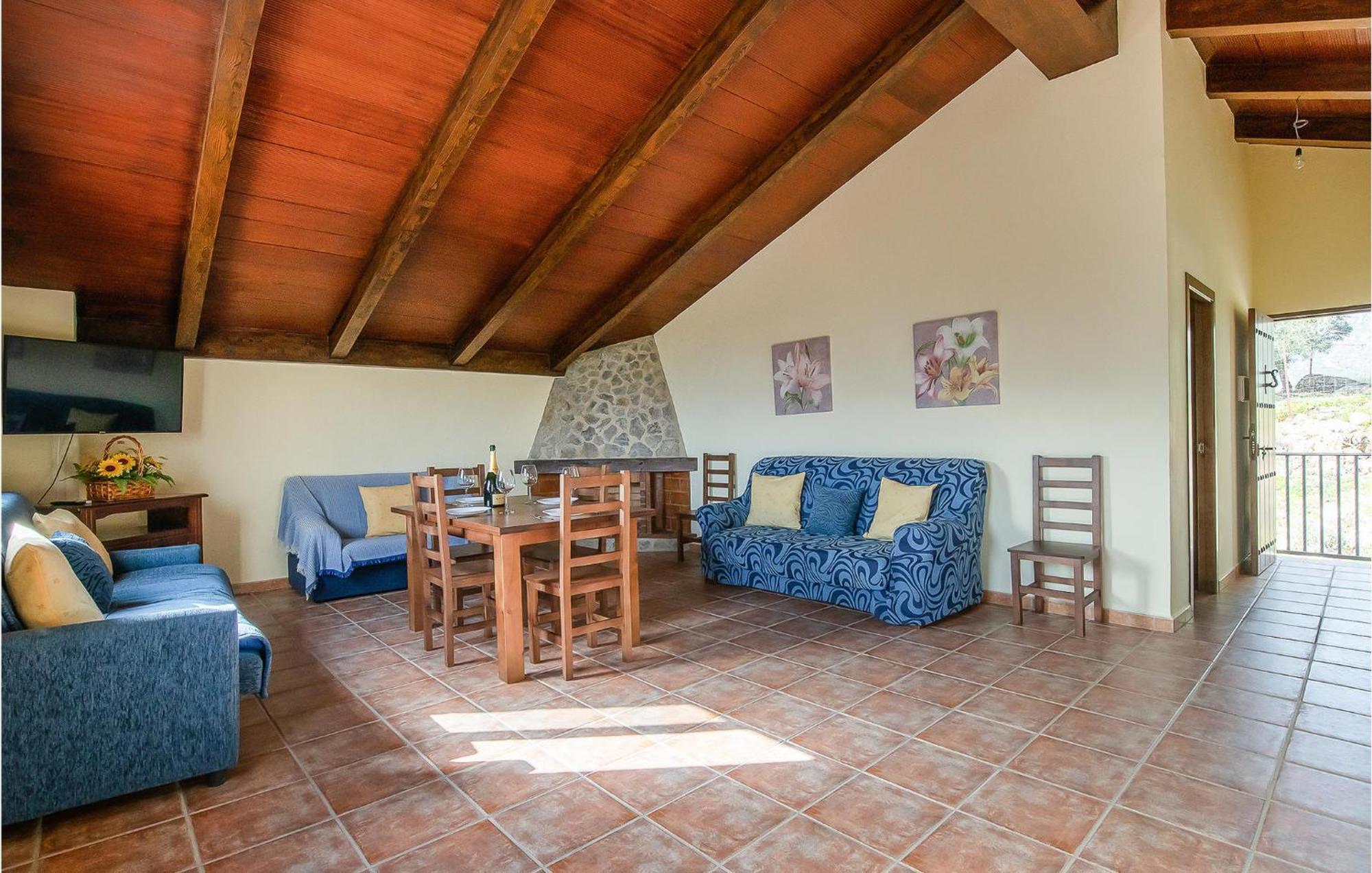 Gorgeous Home In Algodonales With Kitchen Екстер'єр фото