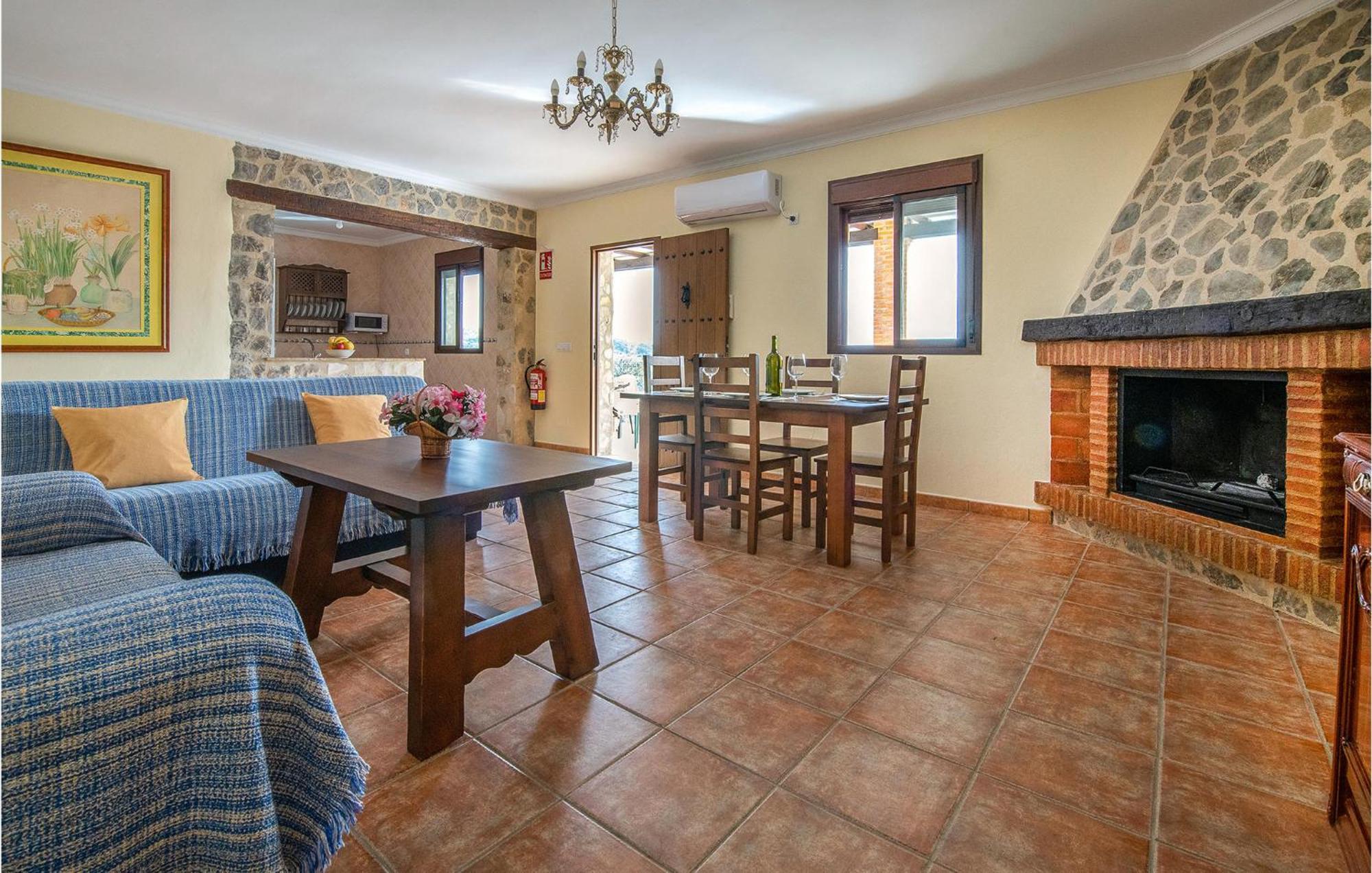 Gorgeous Home In Algodonales With Kitchen Екстер'єр фото